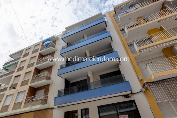 Apartament - Odsprzedaż - Torrevieja - Playa Del Cura