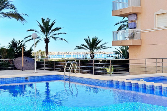 Apartment - Verkauf - Torrevieja - M-83004