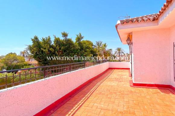 Brukt bolig - Frittliggende villa - Orihuela Costa - Cabo Roig