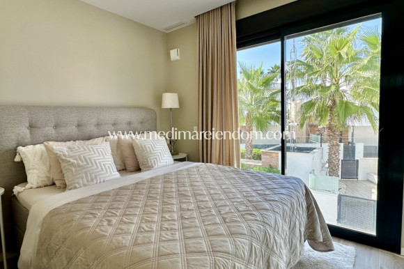 Brukt bolig - Frittliggende villa - Orihuela Costa - Lomas de Cabo Roig