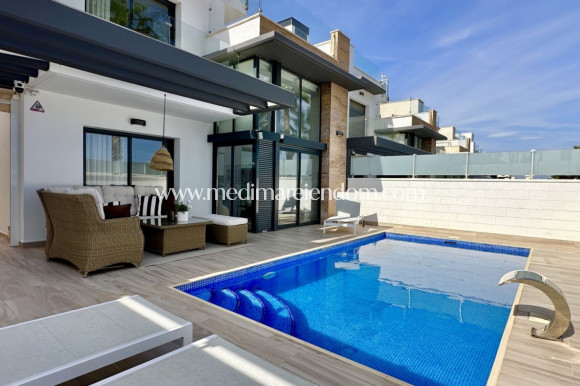 Brukt bolig - Frittliggende villa - Orihuela Costa - Lomas de Cabo Roig