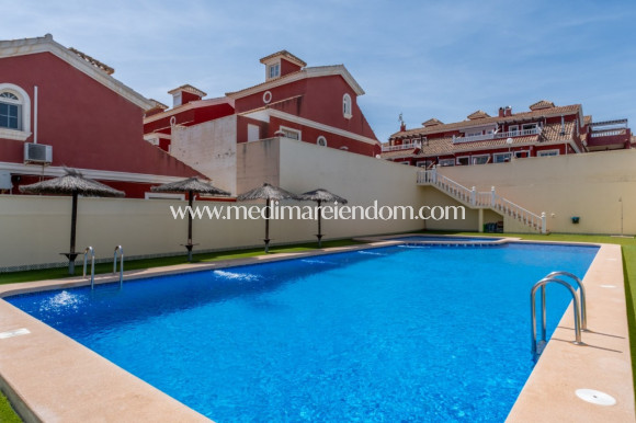 Brukt bolig - Frittliggende villa - Orihuela Costa - Villamartín