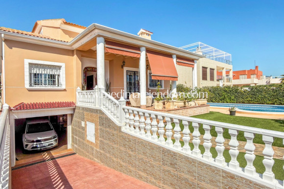 Brukt bolig - Frittliggende villa - Torrevieja - Torrelamata - La Mata