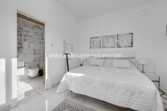 Brukt bolig - Frittliggende villa - Torrevieja