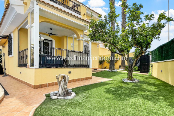 Brukt bolig - Frittstående villa - Orihuela Costa - Los Dolses