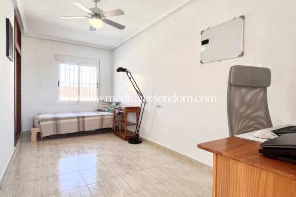 Brukt bolig - Rekkehus - Torrevieja - La Siesta - El Salado -  Torreta