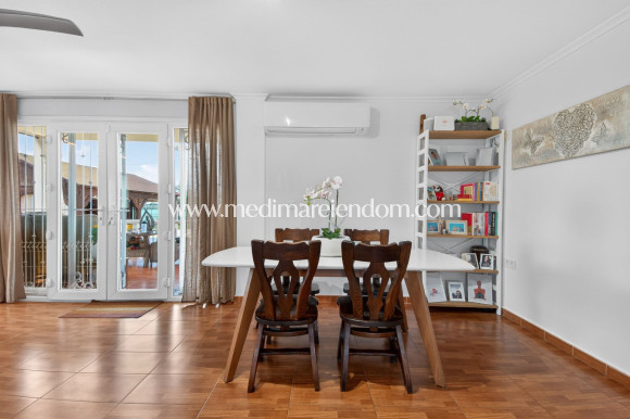 Endursala - Landsbyggð - Albatera