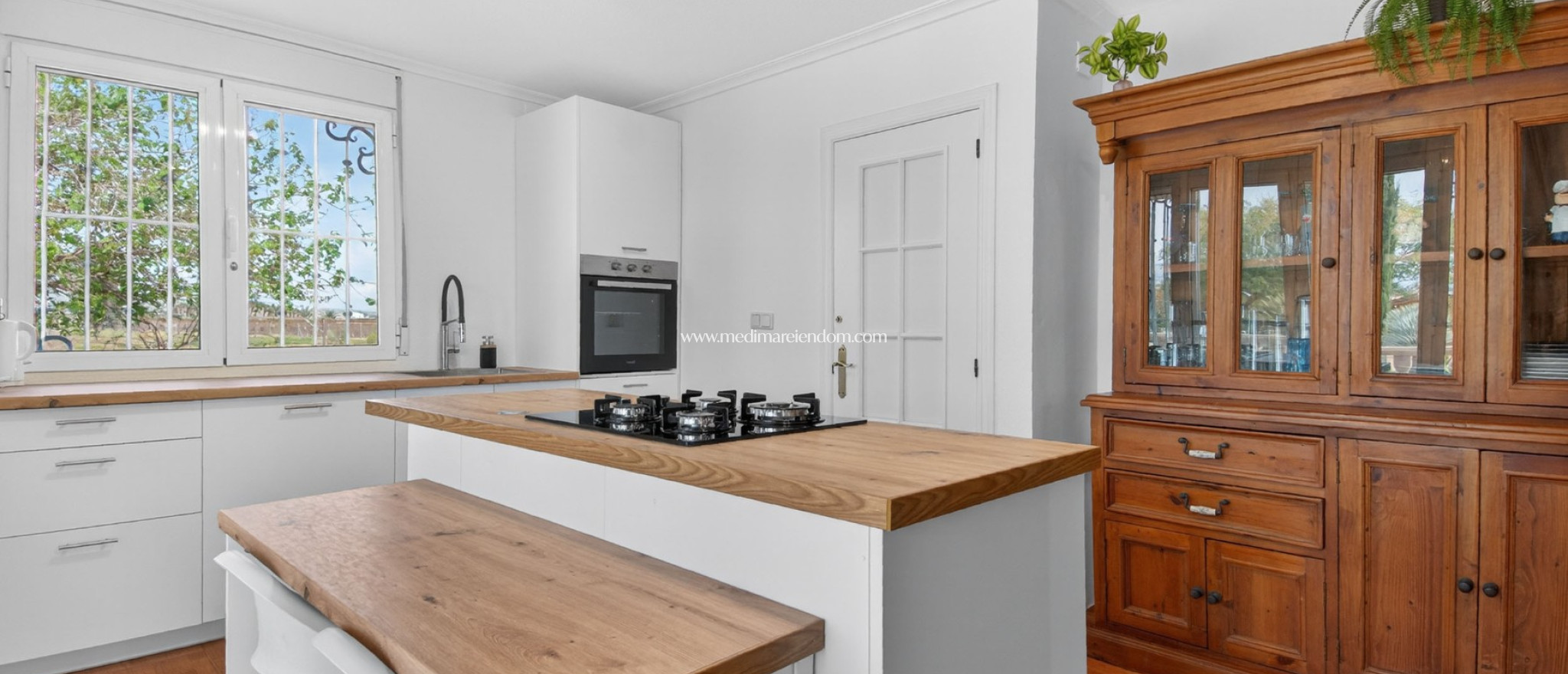 Endursala - Landsbyggð - Albatera