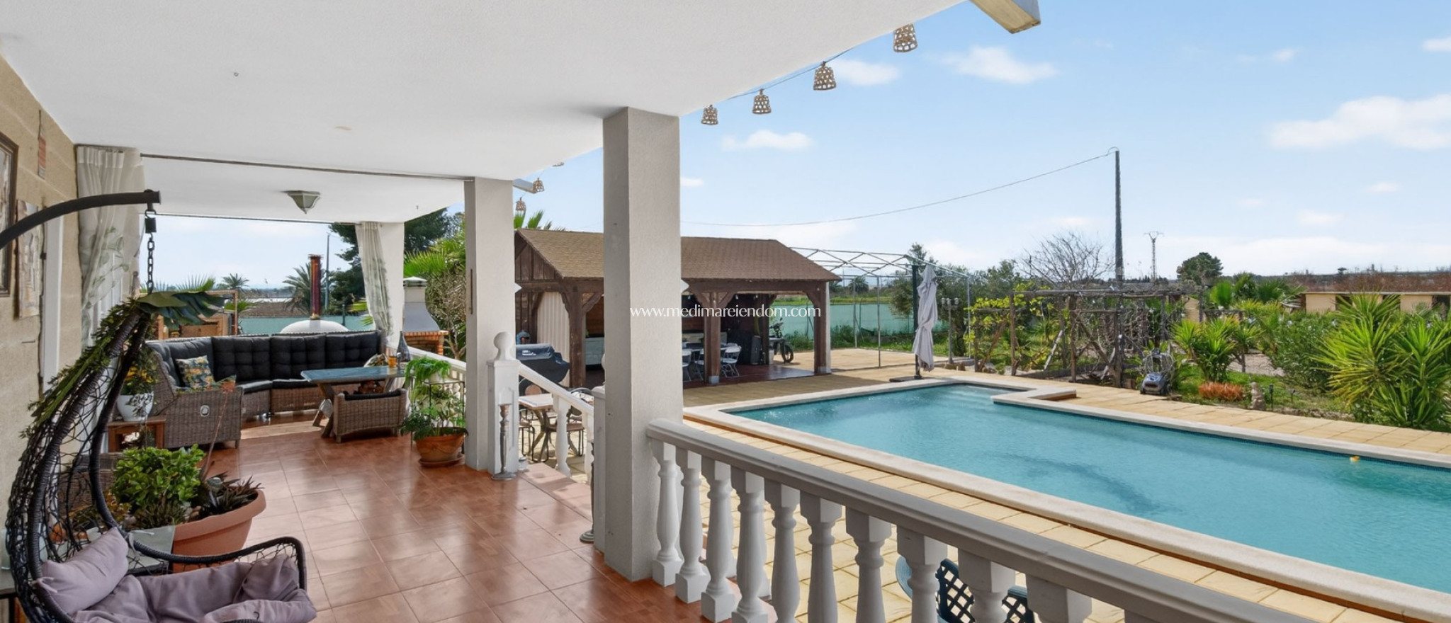 Endursala - Landsbyggð - Albatera