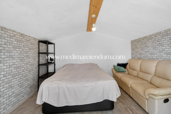 Endursala - Landsbyggð - Albatera