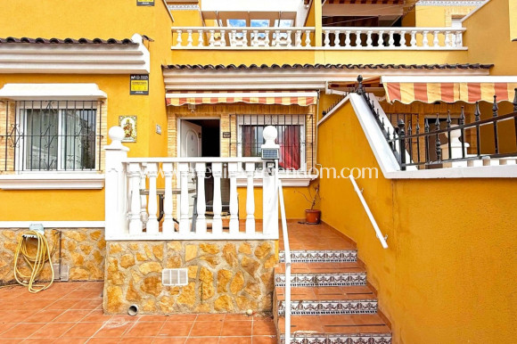 Endursala - Raðhús - Torrevieja - La Siesta - El Salado -  Torreta