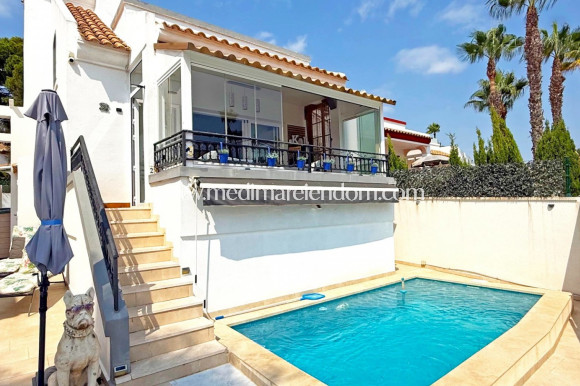 Fristående villa - Sala - Orihuela Costa - Villamartín