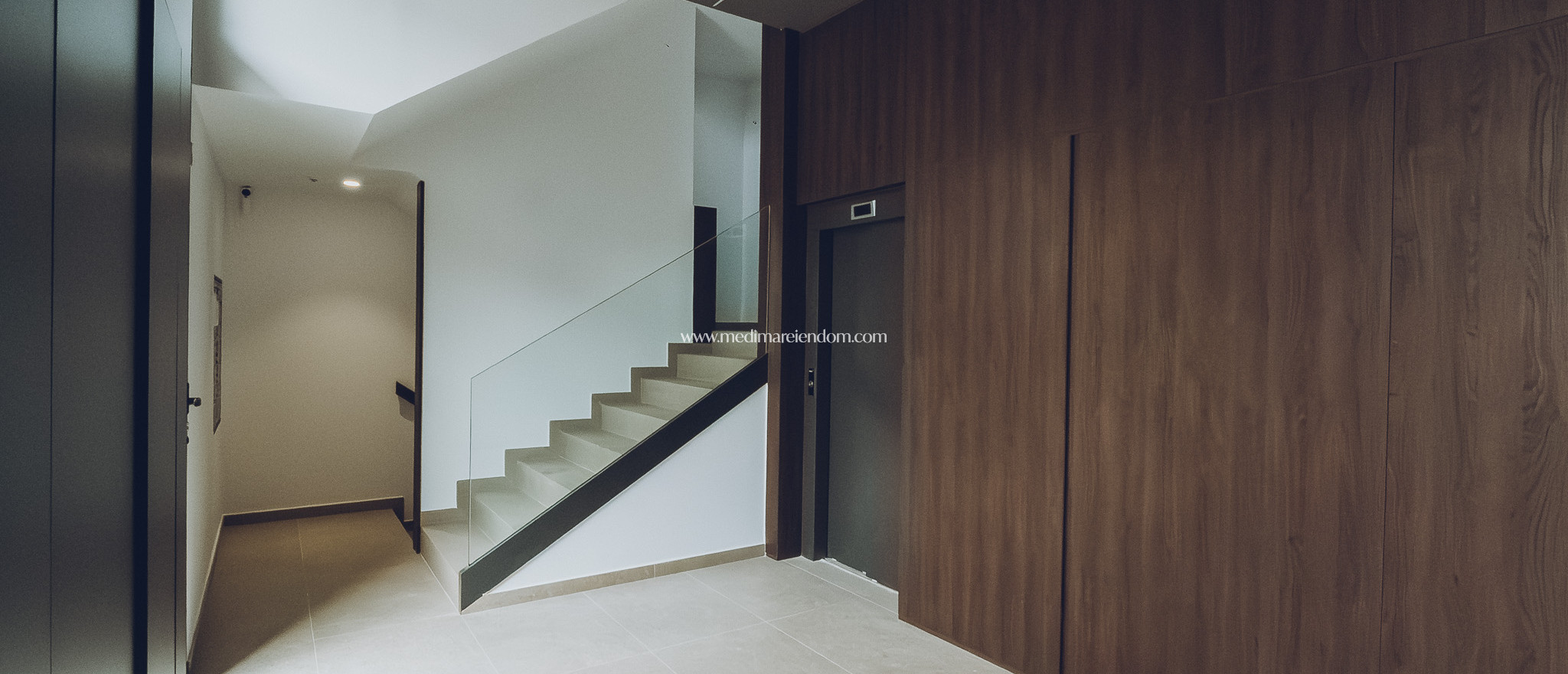 Neubauten - Apartment - Redován