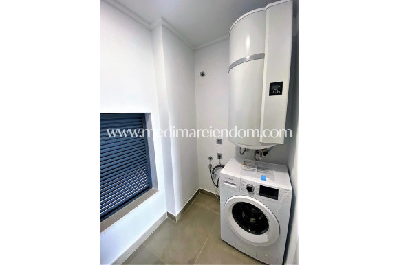 Neubauten - Bungalow - Pilar de la Horadada - Polideportivo