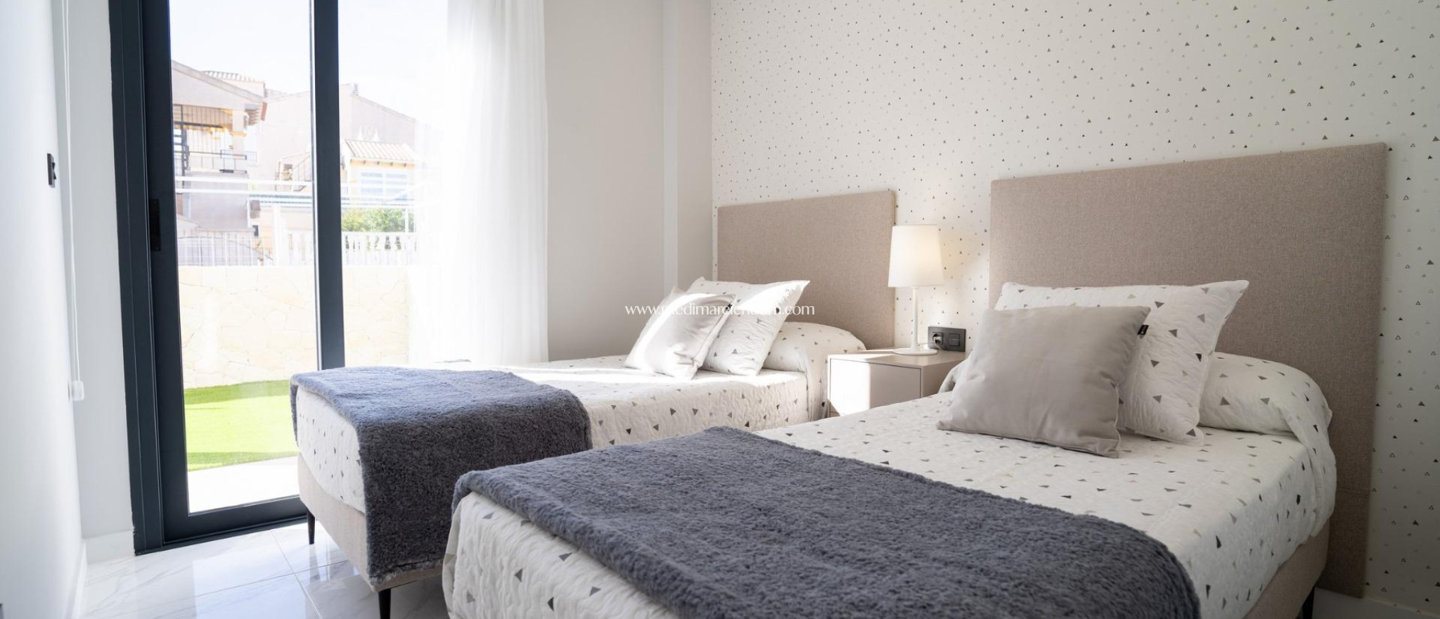 Neubauten - Bungalow - Pilar de la Horadada - pueblo