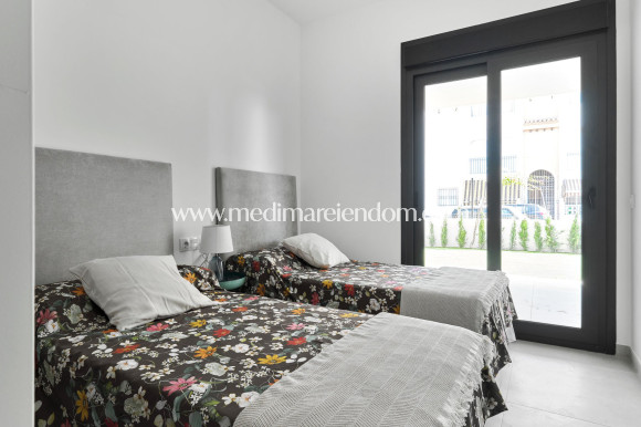 Neubauten - Flacher Bungalow - Torrevieja