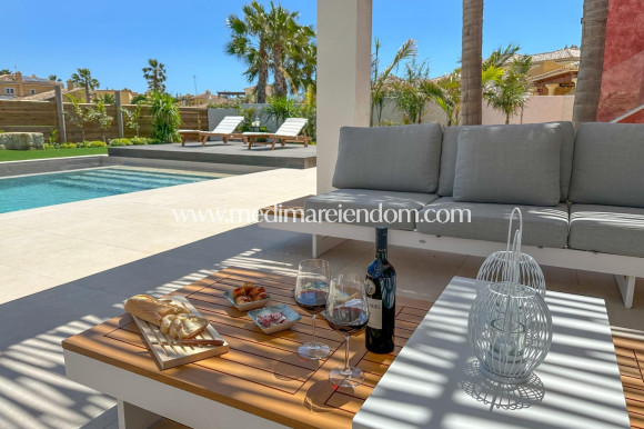 Neubauten - Villa - Cuevas Del Almanzora - Desert Springs Golf Club