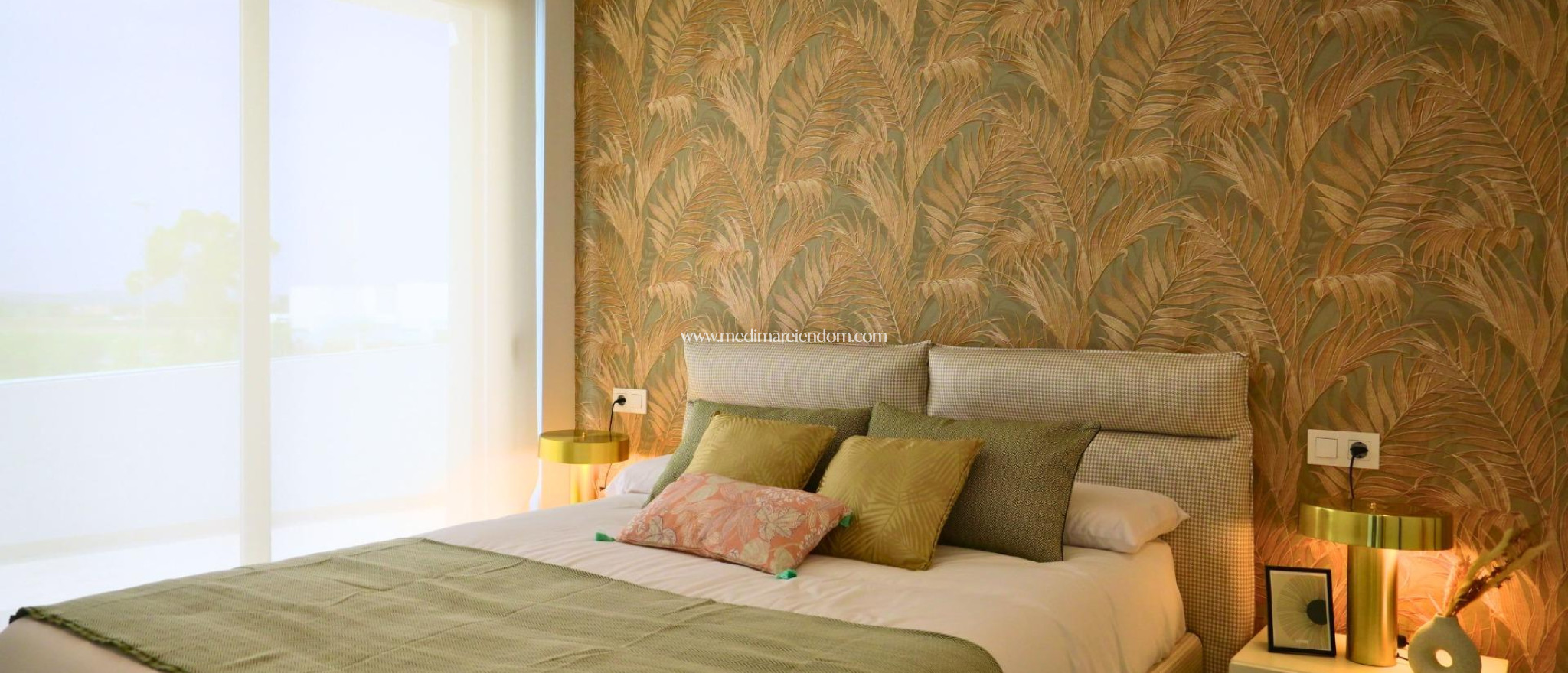 Neubauten - Villa - Dolores - polideportivo