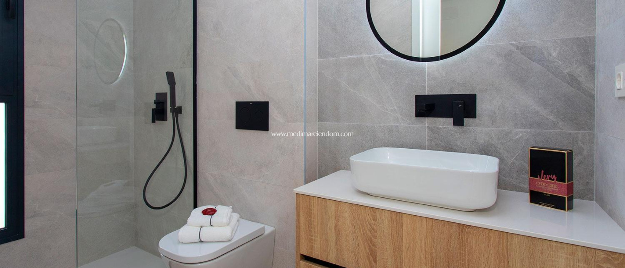 Neubauten - Villa - Sucina