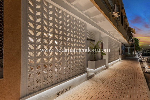 Nieuw gebouw - Appartement - Torrevieja - Playa Los Naufragos