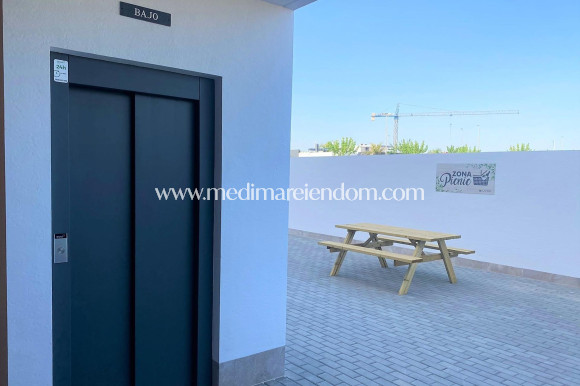 Nieuw gebouw - Bungalow - Pilar de la Horadada - Polideportivo