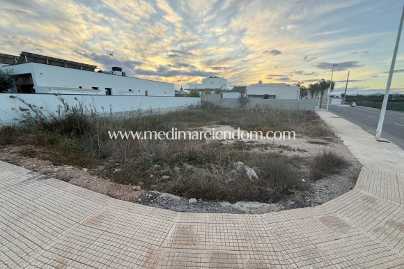 Nieuw gebouw - Perceel / Land - Formentera del Segura