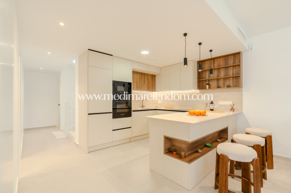 Nieuw gebouw - Villa - Los Alcazares