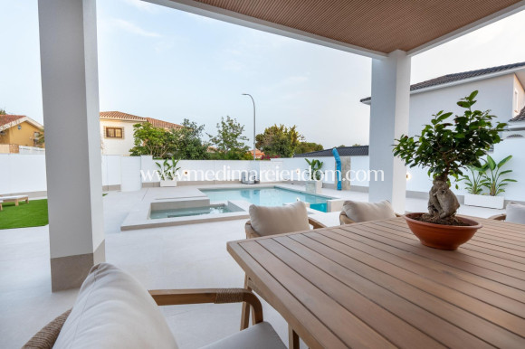 Nieuw gebouw - Villa - Orihuela Costa - Campoamor