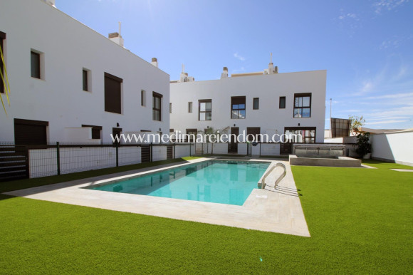 Nieuw gebouw - Villa - Pilar de la Horadada - parque Andromeda