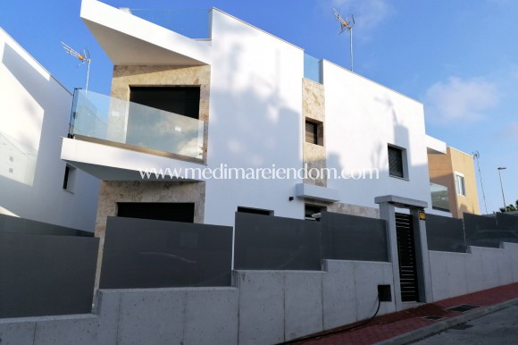 Nieuw gebouw - Villa - Torrevieja - La Mata