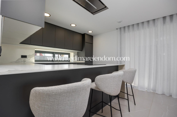 Nieuw gebouw - Villa - Torrevieja - Sector 25