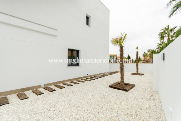 Nieuw gebouw - Villa - Torrevieja - Torretas