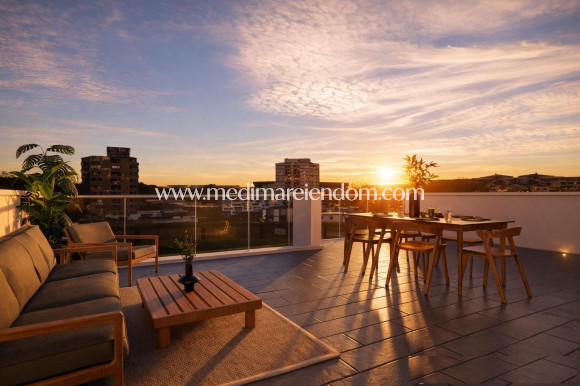 Nouvelle Construction - Villa - Los Alcazares