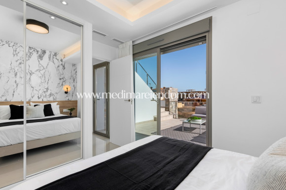 Nouvelle Construction - Villa - Los Alcazares