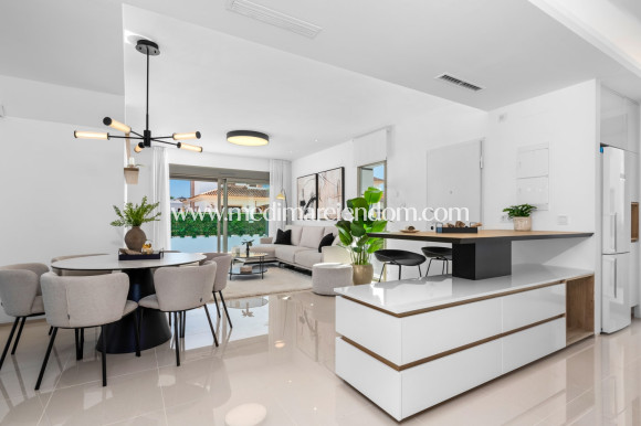 Nouvelle Construction - Villa - Los Alcazares
