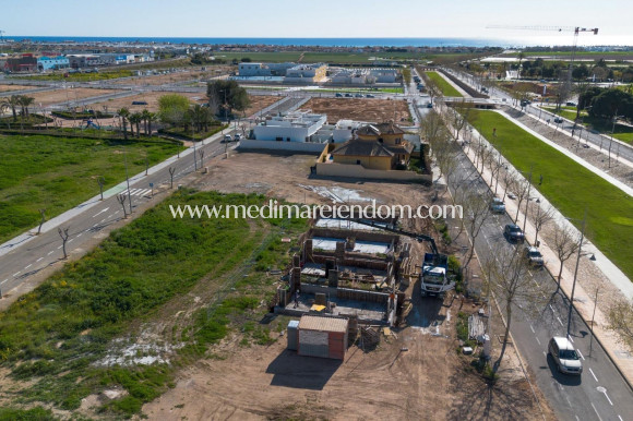 Nouvelle Construction - Villa - Pilar de la Horadada - pueblo