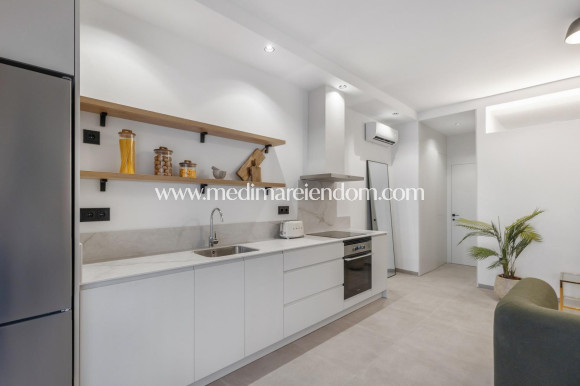 Новостройки - Апартаменты - Torrevieja - Playa Los Naufragos