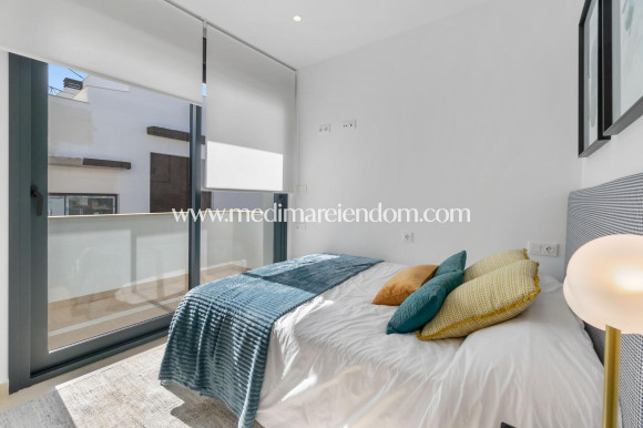 Новостройки - Bungalow - Torrevieja - Los Balcones