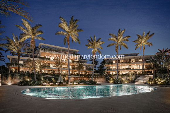 Новостройки - Квартира на первом этаже - Estepona