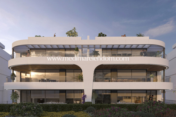 Новостройки - Квартира на первом этаже - Estepona