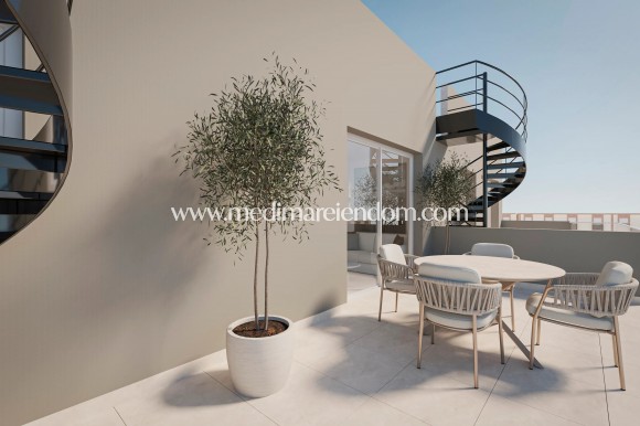 Новостройки - Квартира на первом этаже - Torrevieja
