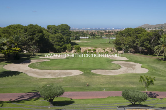 Новостройки - низкий бунгало - La Manga Club - La Manga Del Mar Menor