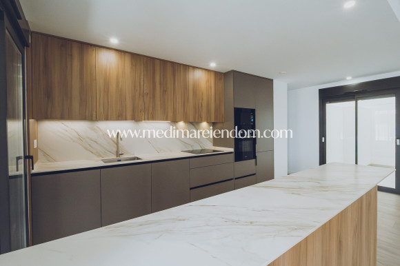 Новостройки - Penthouse - Redován