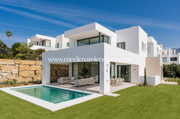 Новостройки - Виллы - Estepona