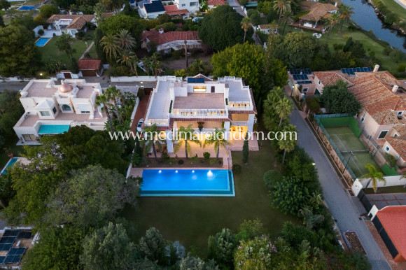 Новостройки - Виллы - Estepona