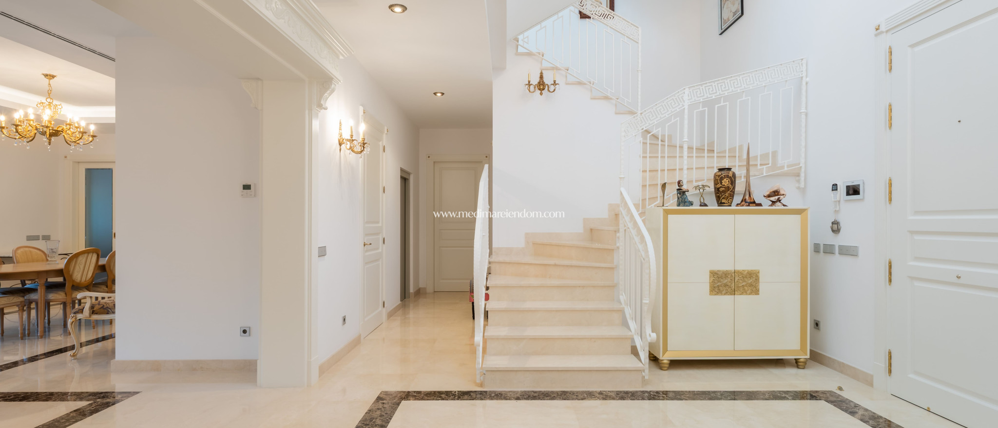 Новостройки - Виллы - Estepona