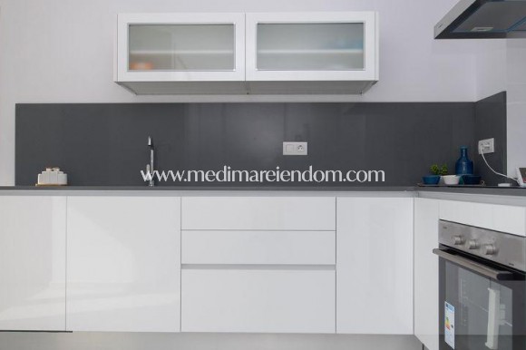 Новостройки - Виллы - Polop - Alberca