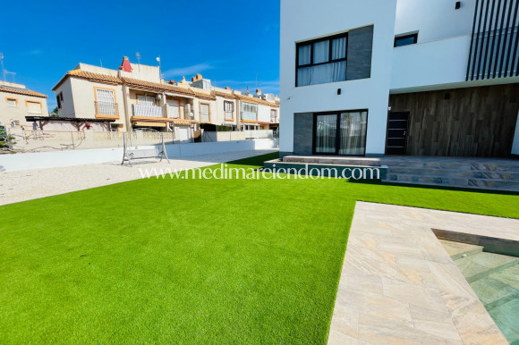 Новостройки - Виллы - Torrevieja