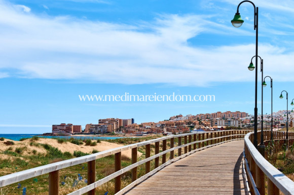 Nowo zbudowane - Apartament - Torrevieja - La Mata