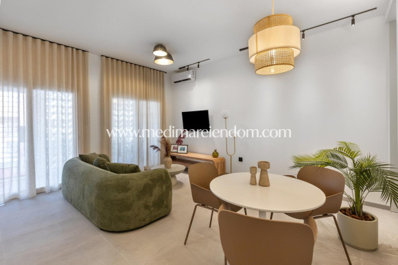 Nowo zbudowane - Apartament - Torrevieja - Playa Los Naufragos